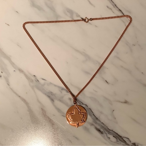 new vintage copper maple leaf medallion pendant - Picture 7 of 7